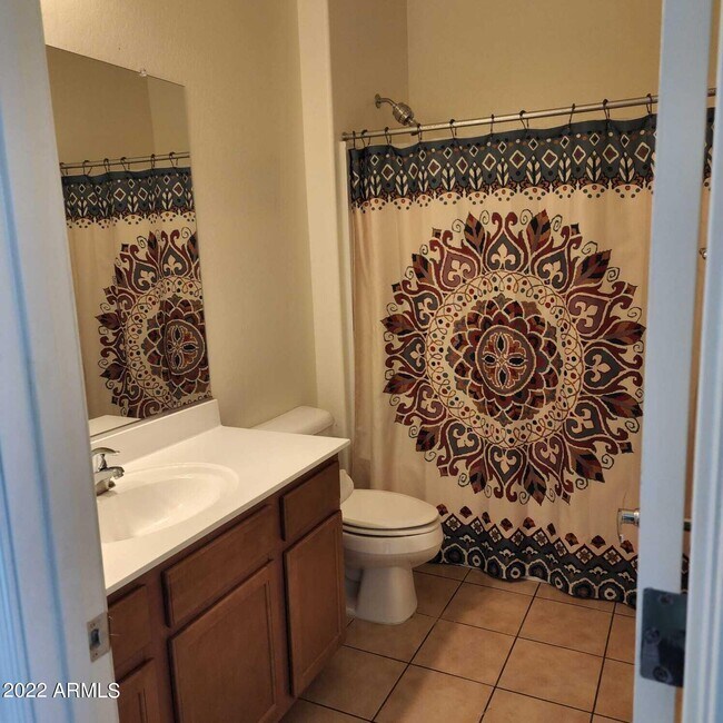 Building Photo - 10872 S 175th Dr