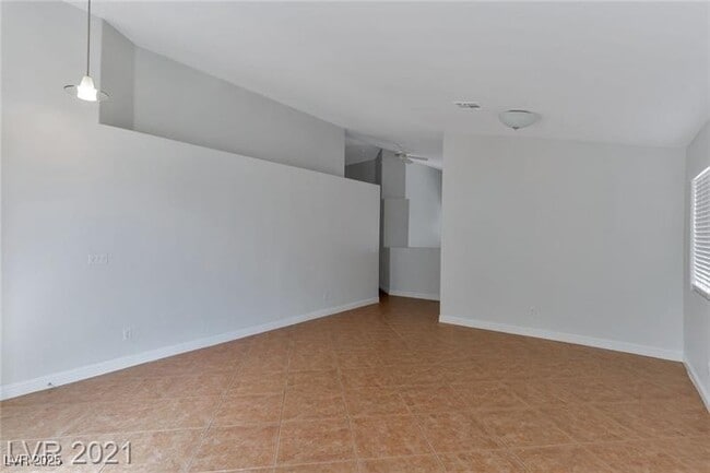 Building Photo - 3838 Birchview Ct