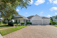 Building Photo - 11701 Verrazano Dr