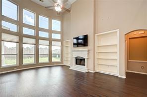 Building Photo - 26619 Richwood Oaks Dr