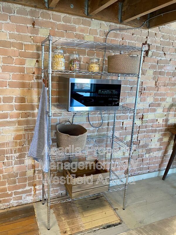 Building Photo - 20 Freedom Blvd 200 W