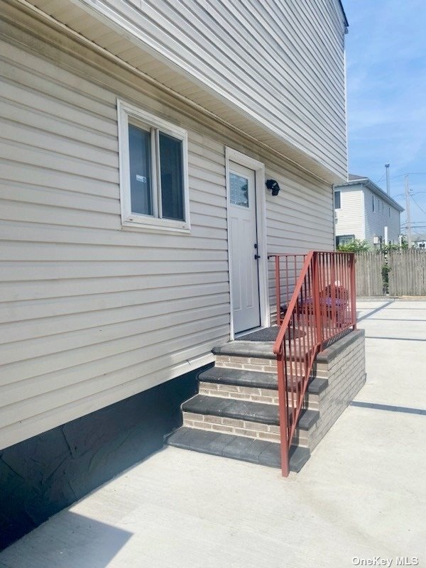 Building Photo - 354 Beach 48th St