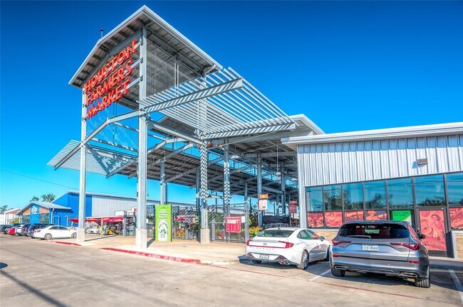 Building Photo - 1719 Redwing Bluff Dr