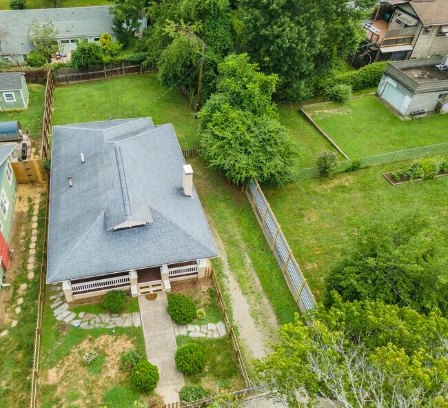 Building Photo - 79 Olney Rd