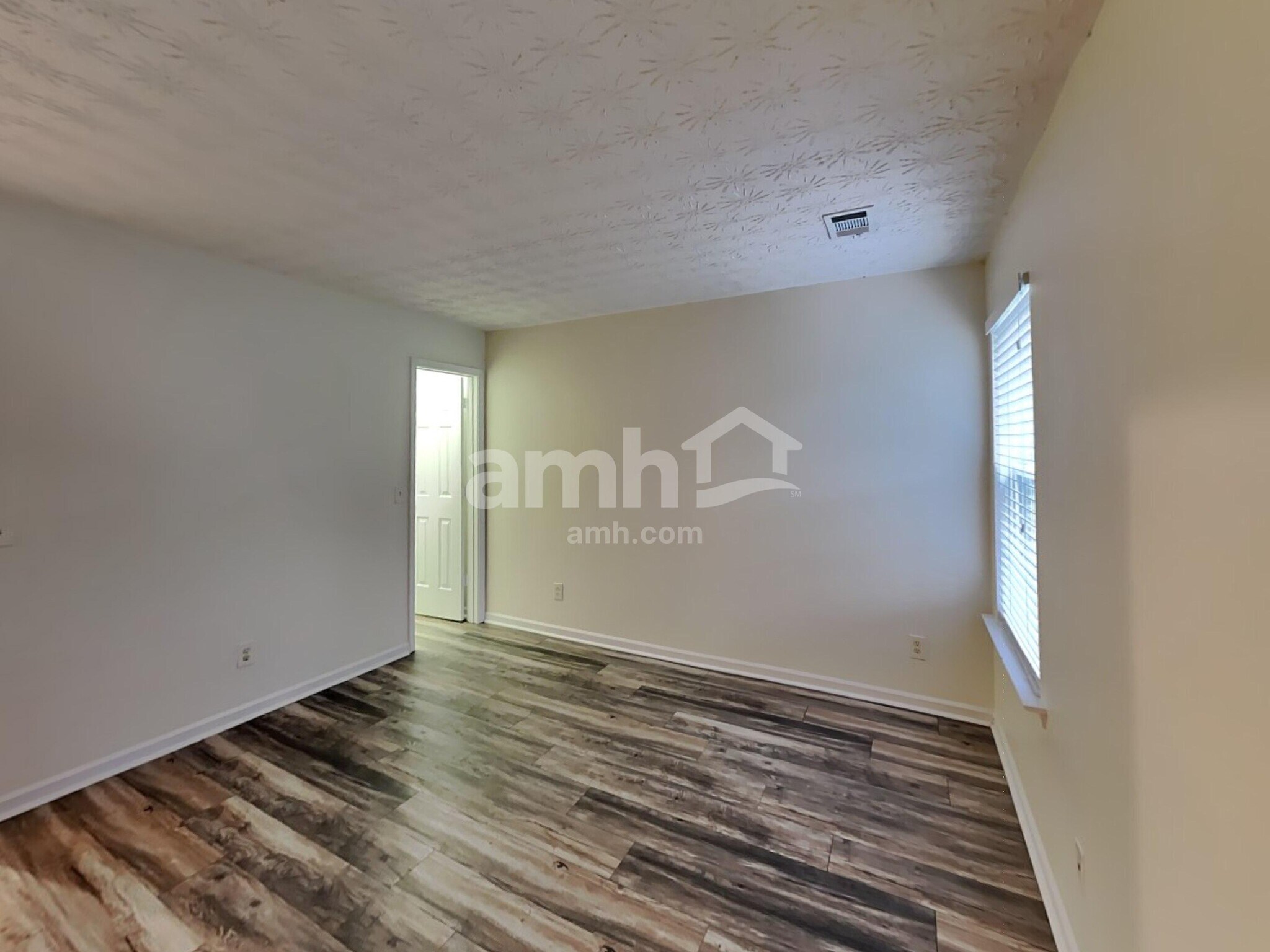 Building Photo - 159 Holly Mill Village Dr