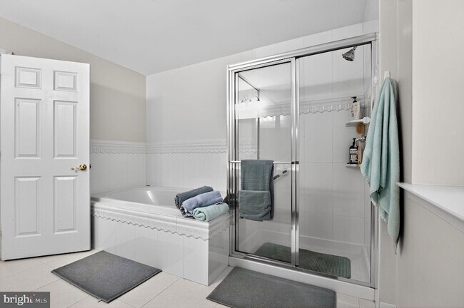 Building Photo - 20 Jasmine Rd