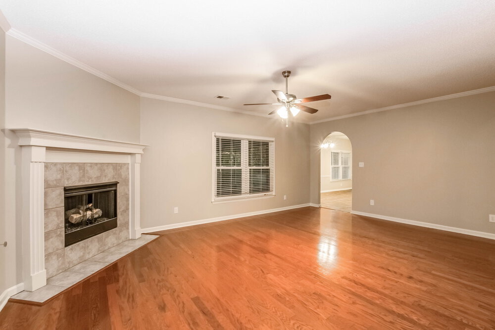 Building Photo - 8853 Dewberry Ln