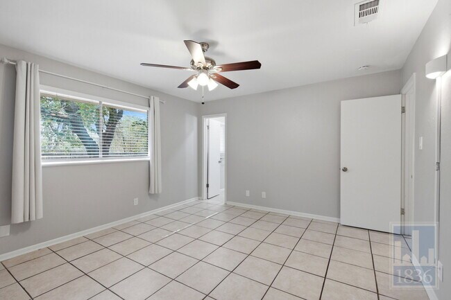 Building Photo - 8912 Hunters Trace