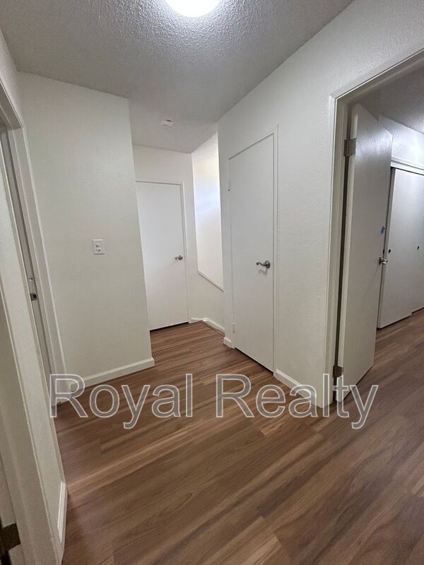 Building Photo - 92-1068-1068 Palahia St