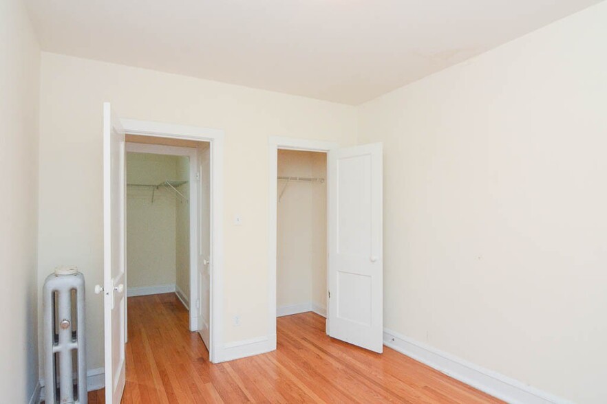 Building Photo - 2651 N Spaulding Ave
