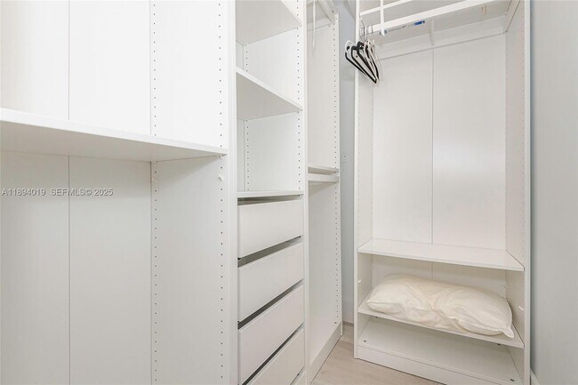 Building Photo - 2301 Collins Ave