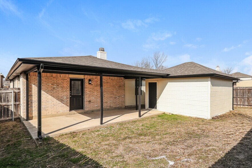 Building Photo - 517 Riverflat Dr