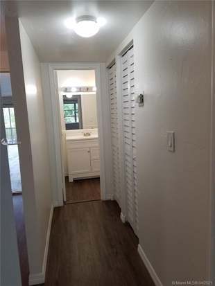 Building Photo - 7851 Miller Dr