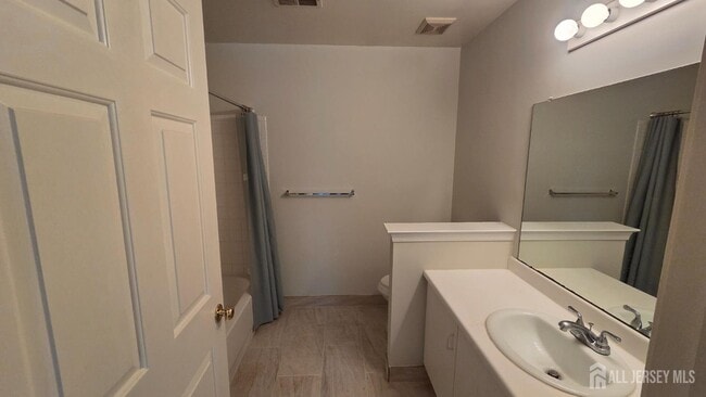 Building Photo - 602 Cypress Ln