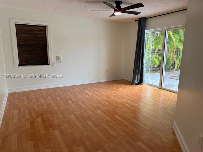 Building Photo - 10331 SW 135th Ct