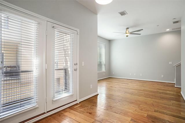 Building Photo - 4050 McKinney Ave