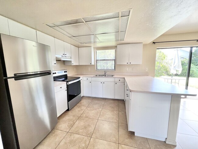 Building Photo - 17607 Cypress Point Rd