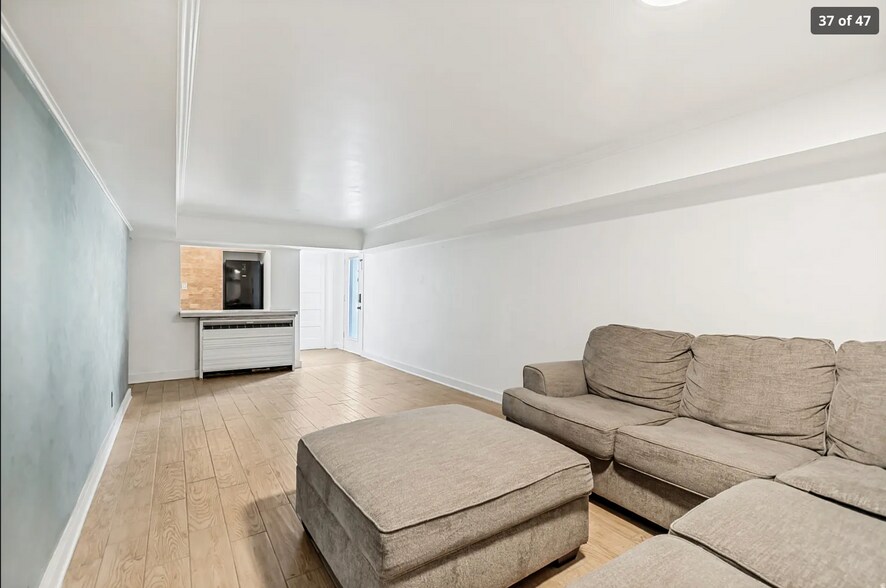 Building Photo - 1280 E Laird Ave