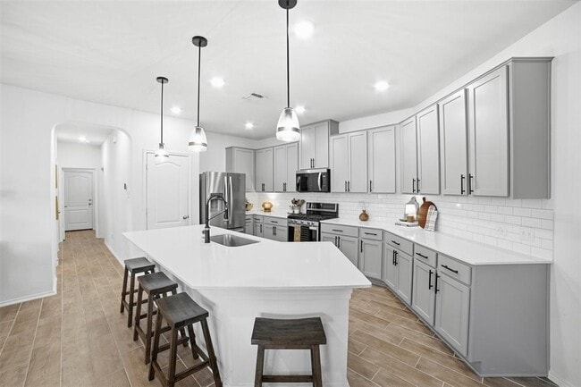 Building Photo - 517 Lady Swiss Ln