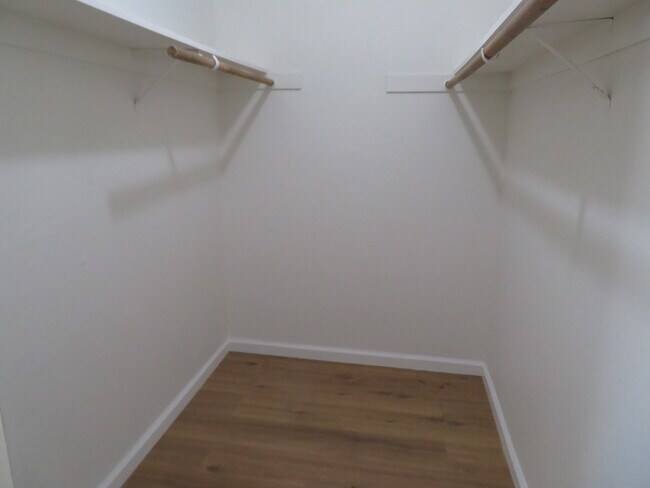 Building Photo - 3407 Mission Dr