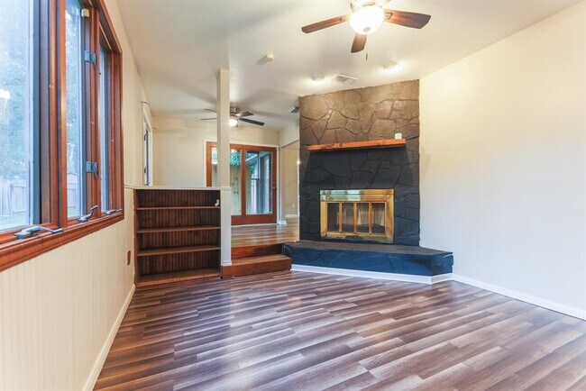 Building Photo - 5215 Kristen Ct