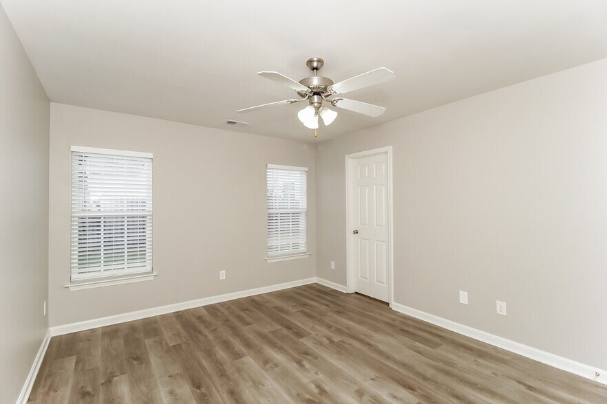 Building Photo - 254 Highland Falls Blvd