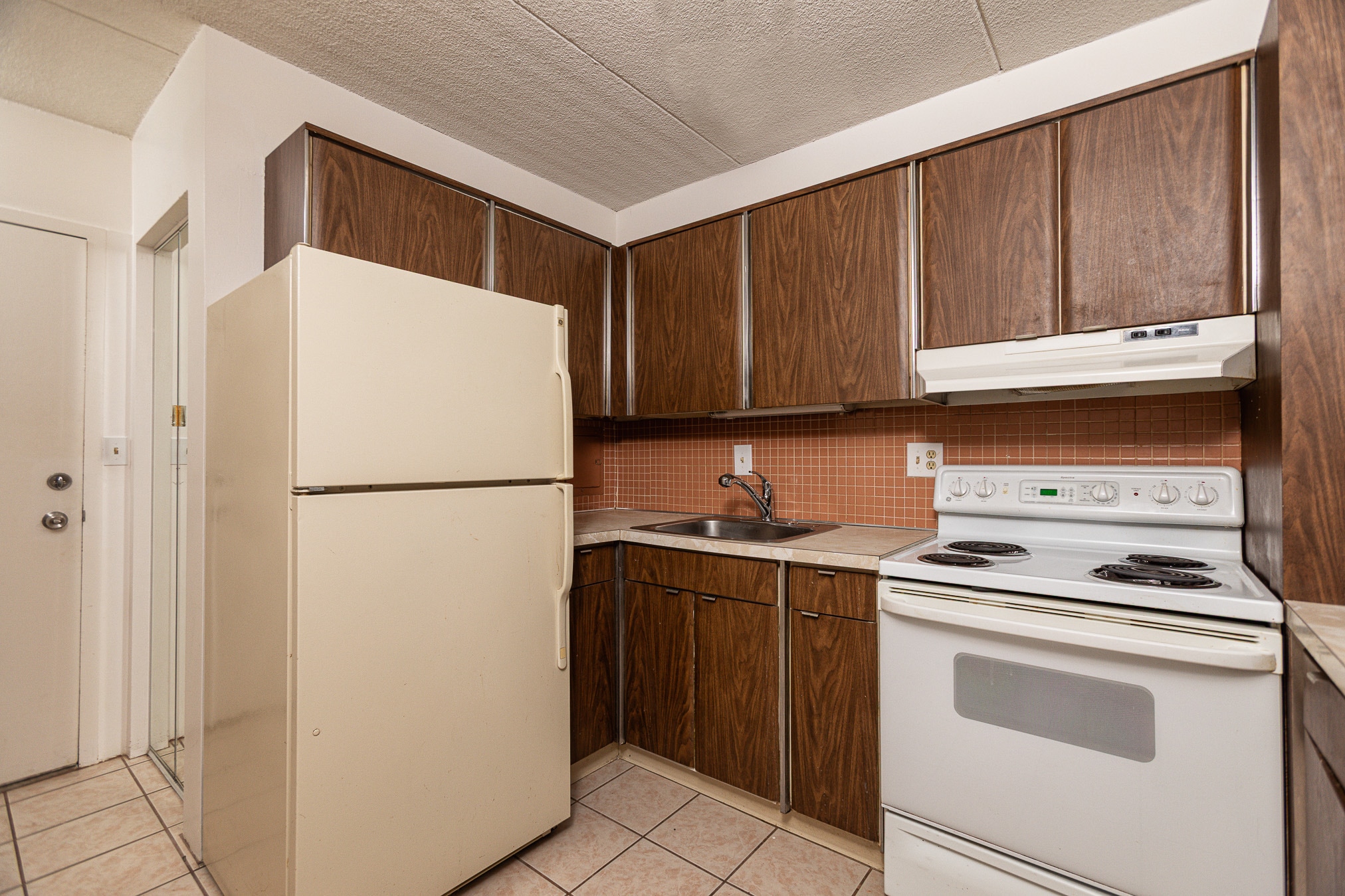 Building Photo - 200 Swanton St