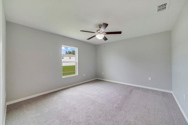 Building Photo - 687 Gila Dr