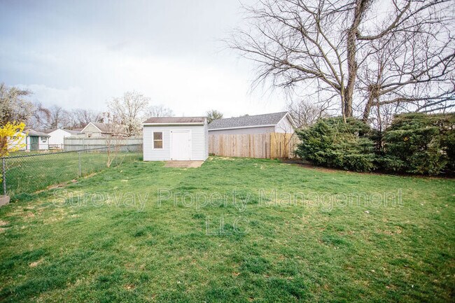 Building Photo - 19 Estate Rd