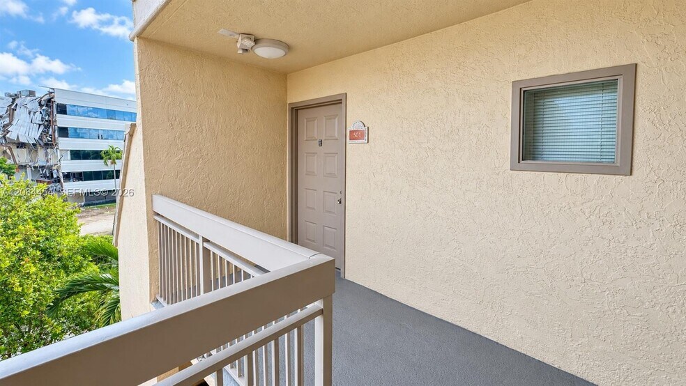 Building Photo - 8255 Lake Dr