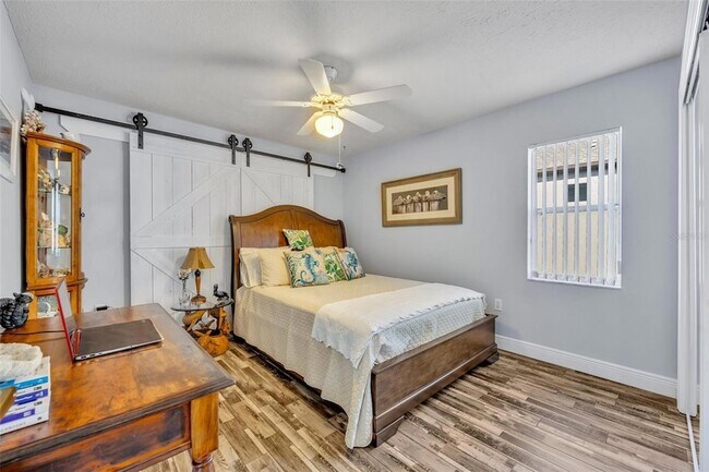 Building Photo - 11768 W Riverhaven Dr