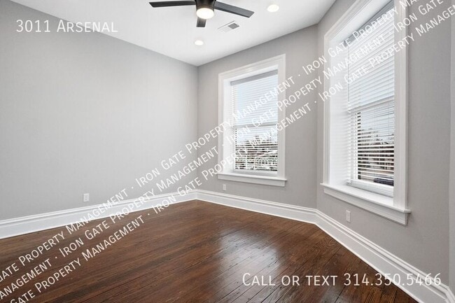 Building Photo - 3011 Arsenal-