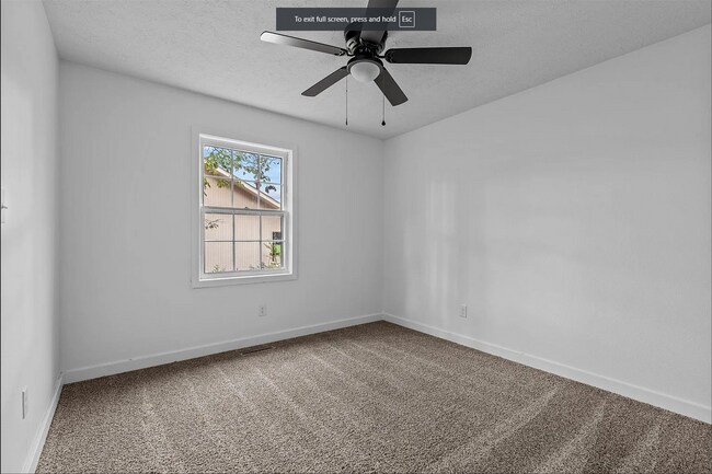 Building Photo - Welcome to your dream home! 4 bedroom 3 ba...