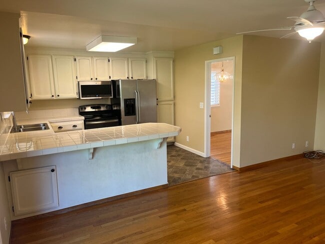 Building Photo - 1080 Maraschino Dr