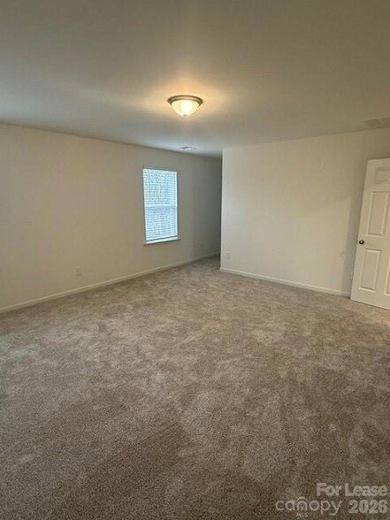 Building Photo - 4014 Cunningham Farm Dr