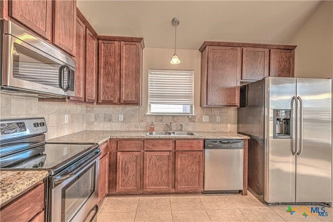 Building Photo - 609 Coventry Dr