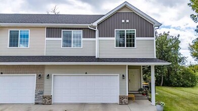 Building Photo - Montgomery Townhomes