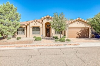 Building Photo - Westside area  (Completely Furnished) Beautiful 4 bed/3 baths