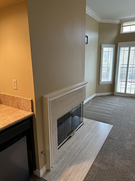 Building Photo - 15400 Zaharias St