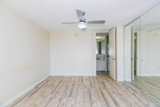 Building Photo - 98-410 Koauka Loop #14B