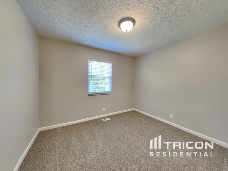 Building Photo - 126 Buckingham Ct