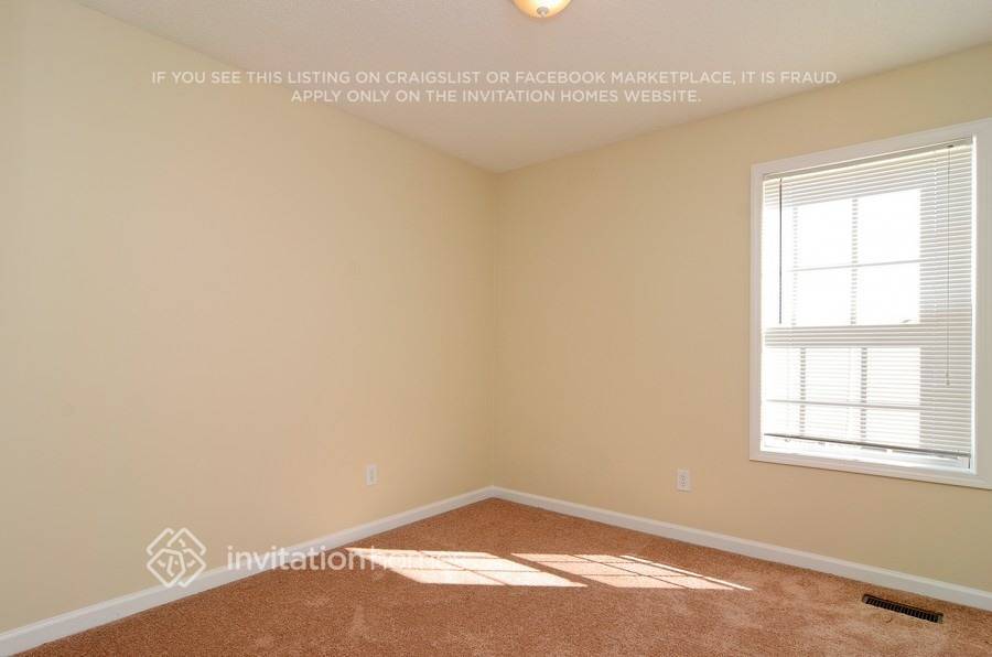 Building Photo - 240 Brookside Dr