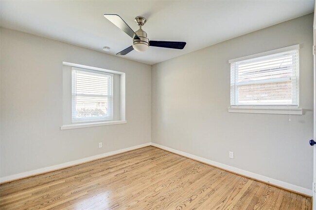 Building Photo - 2318 Haverhill Dr