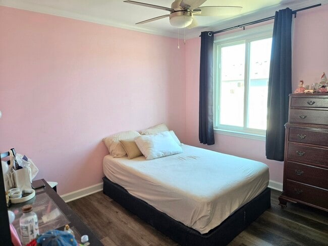 Building Photo - 116 Presidential Blvd