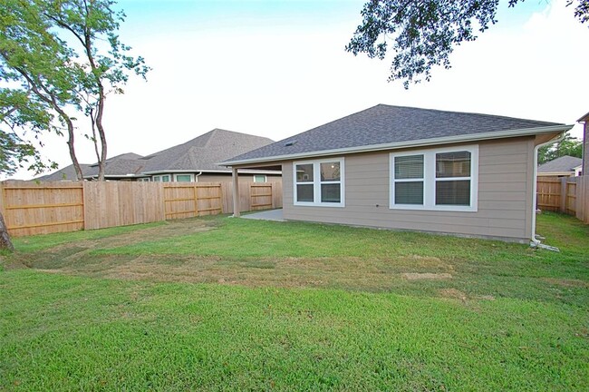 Building Photo - 12900 S Winding Pines