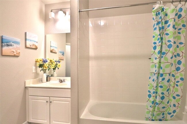 Building Photo - 145 Sunray Creek Dr