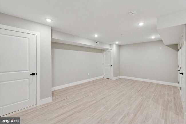 Building Photo - 2401 N 2nd St