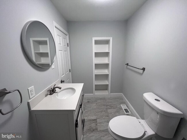 Building Photo - 703 Bethlehem Pike