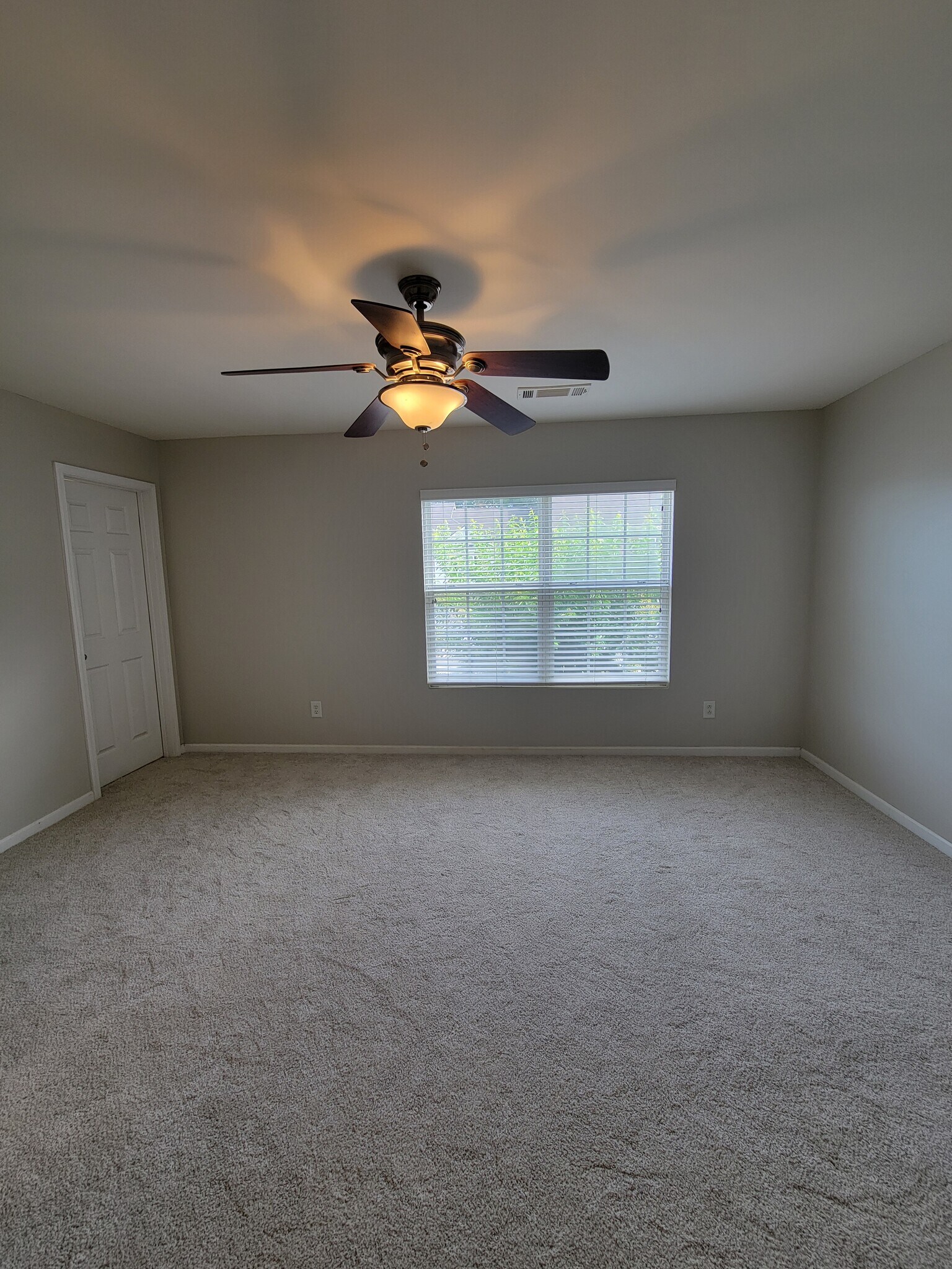 Building Photo - 3976 Carlinswood Way