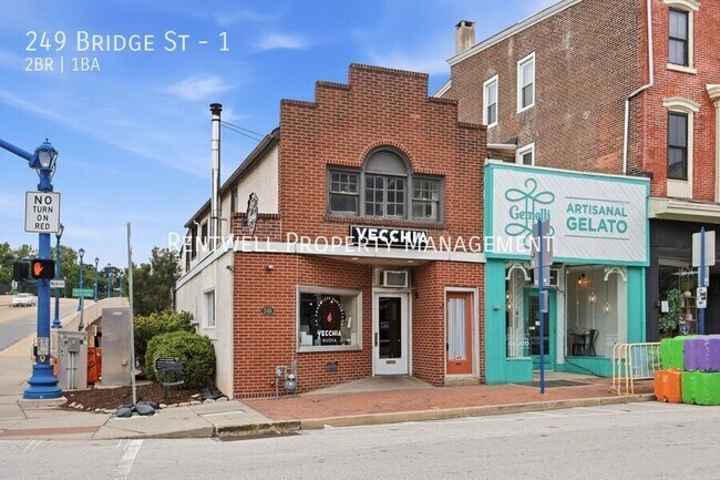 Building Photo - 249 Bridge St